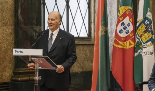 His Highness the Aga Khan delivers remarks upon having received the Key to the City of Porto. AKDN / 4See  2019-05-02